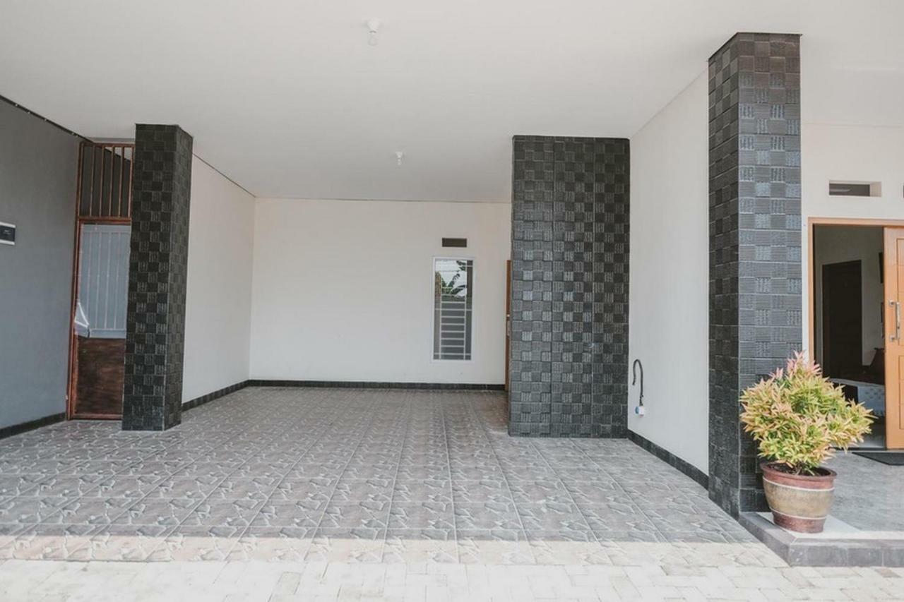 Reddoorz Syariah Near Pahoman Stadium Lampung Bandar Lampung Ngoại thất bức ảnh