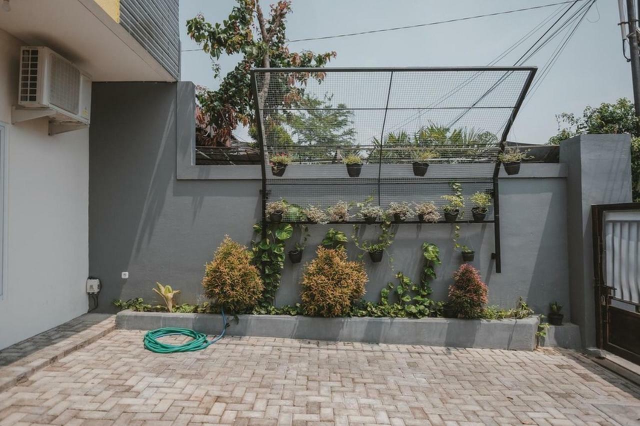 Reddoorz Syariah Near Pahoman Stadium Lampung Bandar Lampung Ngoại thất bức ảnh